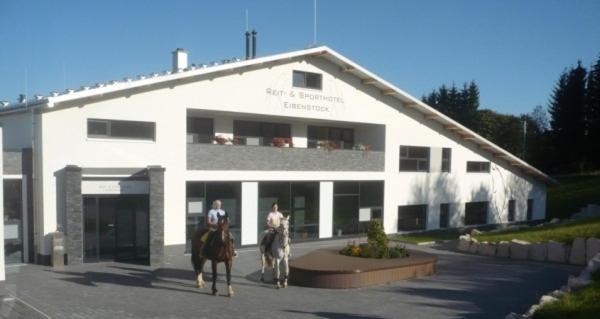 Reit- Und Sporthotel Eibenstock Exterior photo