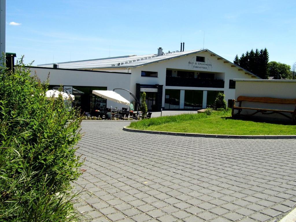 Reit- Und Sporthotel Eibenstock Exterior photo